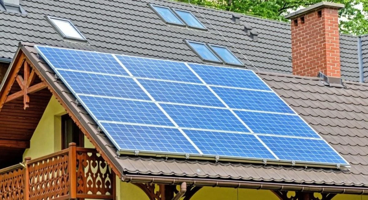 Jak ustawić panele słoneczne, by wyciągnęły z nich maksimum energii? Prosty trik doświadczonych instalatorów