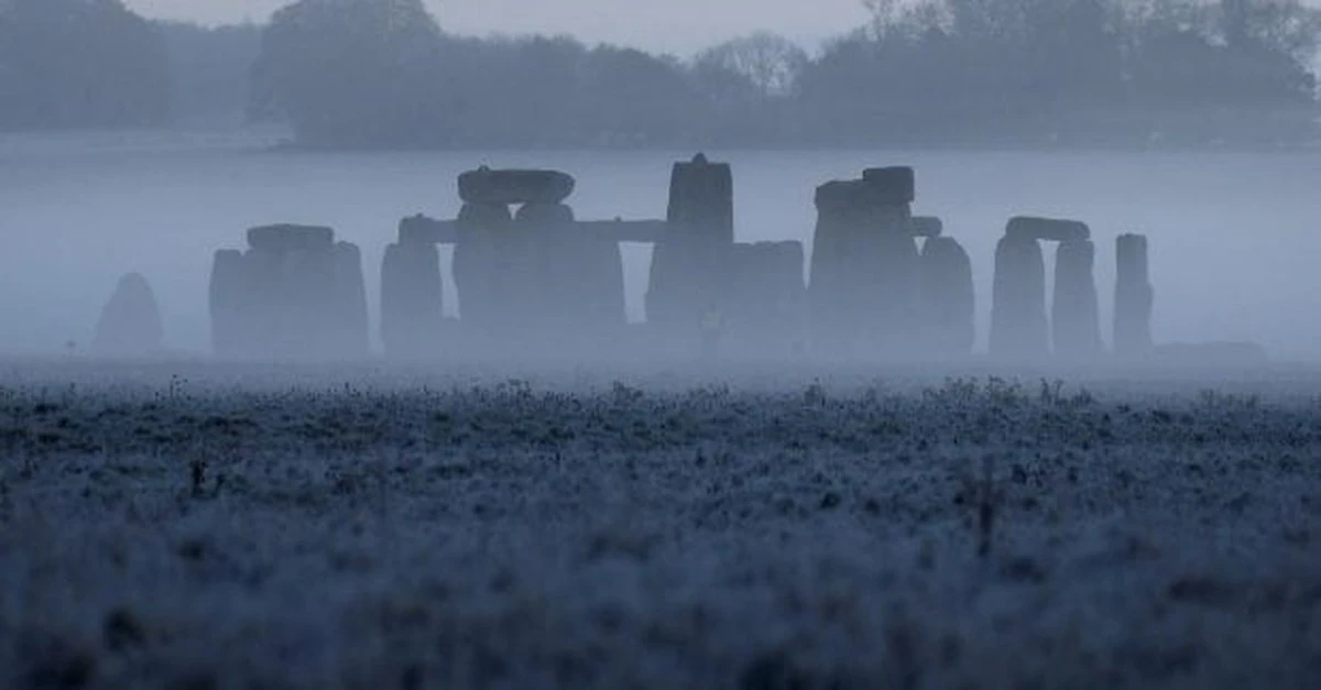 Kto naprawdę przywiózł kamienie do Stonehenge? Wyniki badań wykluczają lodowce.