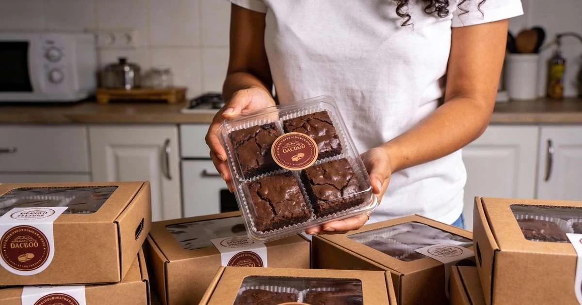 Ile tygodniowo brownie wystarczy, by zarobić pensję minimalną?