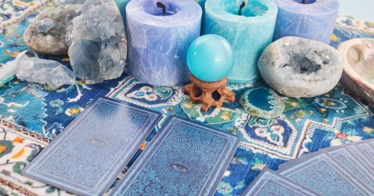 Tarot na Twoje jutro: 12 znaków zodiaku i prognoza kart na 10.02.2026