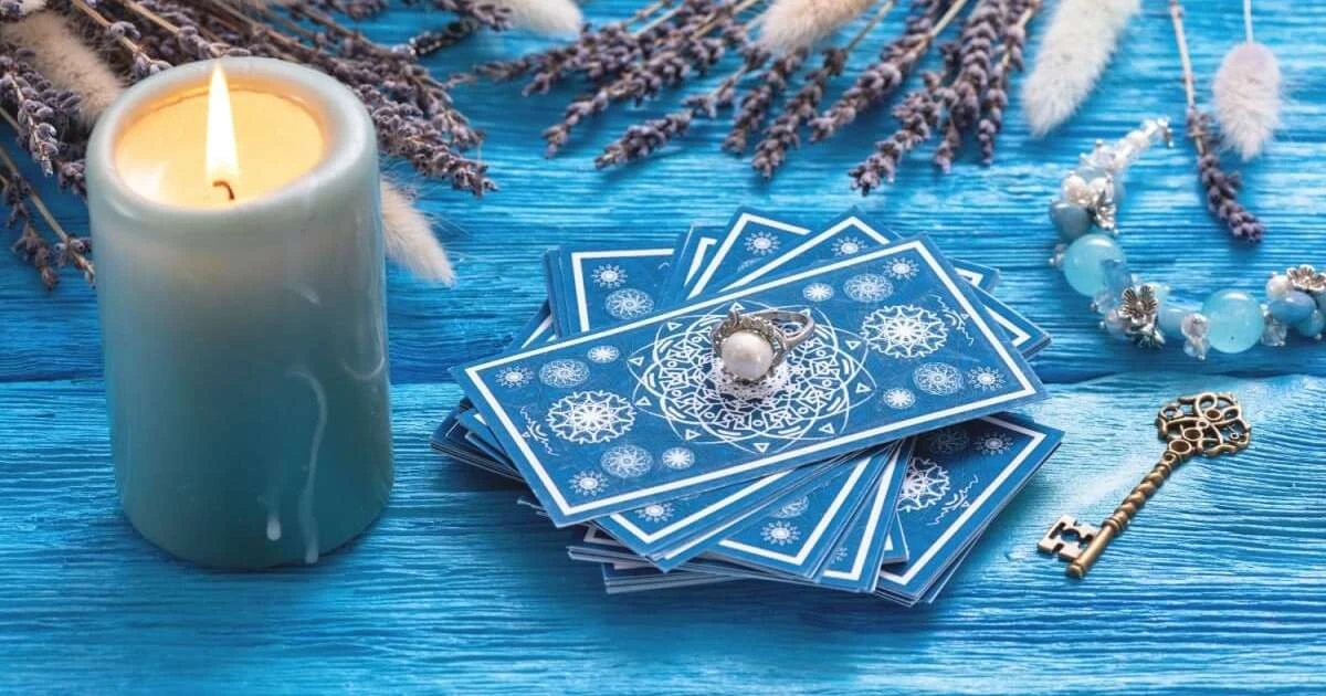 Tarot na 12 lutego 2026: Co karty przepowiadają dla Twojego znaku zodiaku?